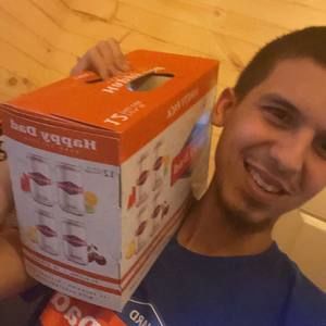 Meet your Posher, Evan